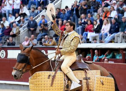 El picador Agustín Romero, en la plaza de Las Ventas, en una imagen de archivo,