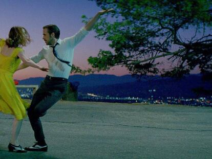 Ryan Gosling y Emma Stone, en la cinta &#039;La La Land&#039;.