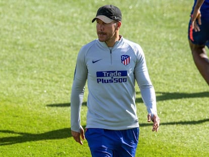 Simeone, en un entrenamiento del Atlético.