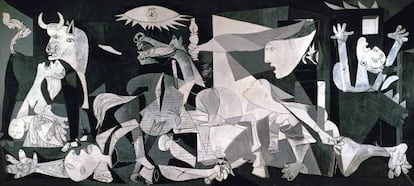 "Puede ser que lo que impacte a un adolescencia sea el horror que transmite esta obra maestra de Picasso. Pero entre los gritos y llantos de los personajes y la desesperación que respira tanto por su composición como por los colores, aparecen símbolos de esperanza", comenta Julio Pérez Manzanares, historiador del arte. Más que una referencia a un ataque salvaje, 'Guernica' es un alegato contra la crueldad de las guerras, contra la ignominia. Por eso no importa que trate la contienda española del 36 o el actual cerco de Alepo. El efecto y la denuncia perduran, lamentablemente, lo contemple quien lo contemple.