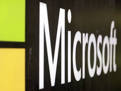 Logo de Microsoft en las oficinas de la compañía en Sydney (Australia).