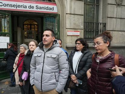 Miembros del comité de huelga de las urgencias extrahospitalarias, el jueves 17 en Madrid.