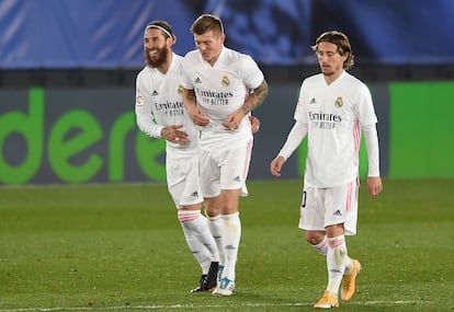 Sergio Ramos, Toni Kroos y Luka Modric, esta temporada contra el Athletic.