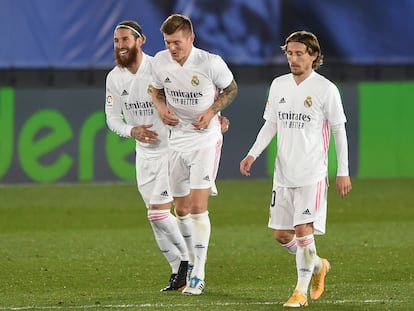 Sergio Ramos, Toni Kroos y Luka Modric, esta temporada contra el Athletic.