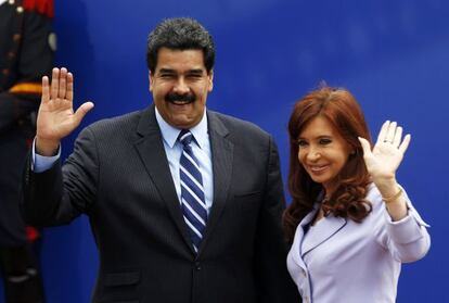 El president veneçolà, Nicolás maduro, i la seva homòloga argentina, a la cimera de Mercosur a Paraná.
