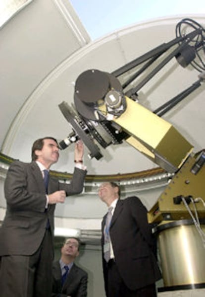 En la imagen, Aznar durante la inauguración hoy en Madrid del Centro de Astrobiología.