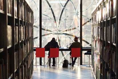 La última estrella urbanística de Birmingham es la nueva Biblioteca pública (en la foto), proyectada por el estudio Mecanoo Architecten, de Francine Houben, en 2013. Desconcertante y llamativa.