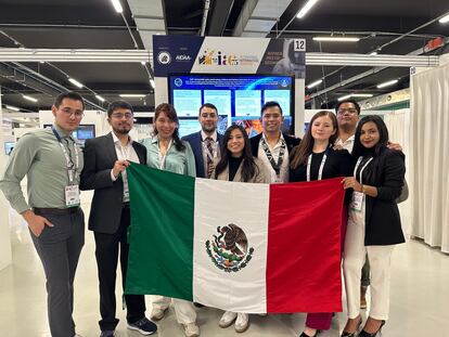 Maximiliano Flores, Iván Galaviz, Regina Guzmán, Gerardo Pérez, Nadia Zenteno, Omar Saldaña, Laura Barajas, Flavio Heredia y Arlette Silva