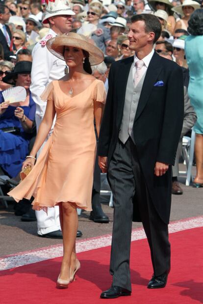 Los príncipes Joaquín y Marie de Dinamarca en la boda de Alberto II de Mónaco, el pasado julio.