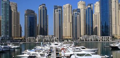 &Aacute;rea residencial y marina en Dubai. 