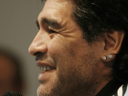 El abuelo Maradona le quita protagonismo a su yerno