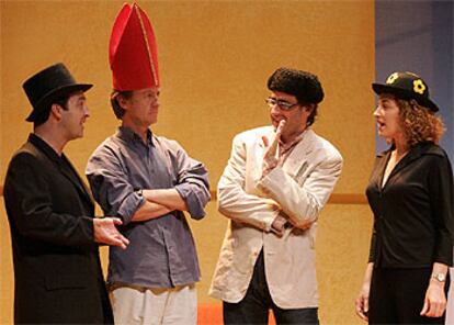 Jorge Roelas, Carlos Hipólito, Jorge Bosch y Cristina Marcos, en un ensayo de &#39;El método Grönholm&#39;.