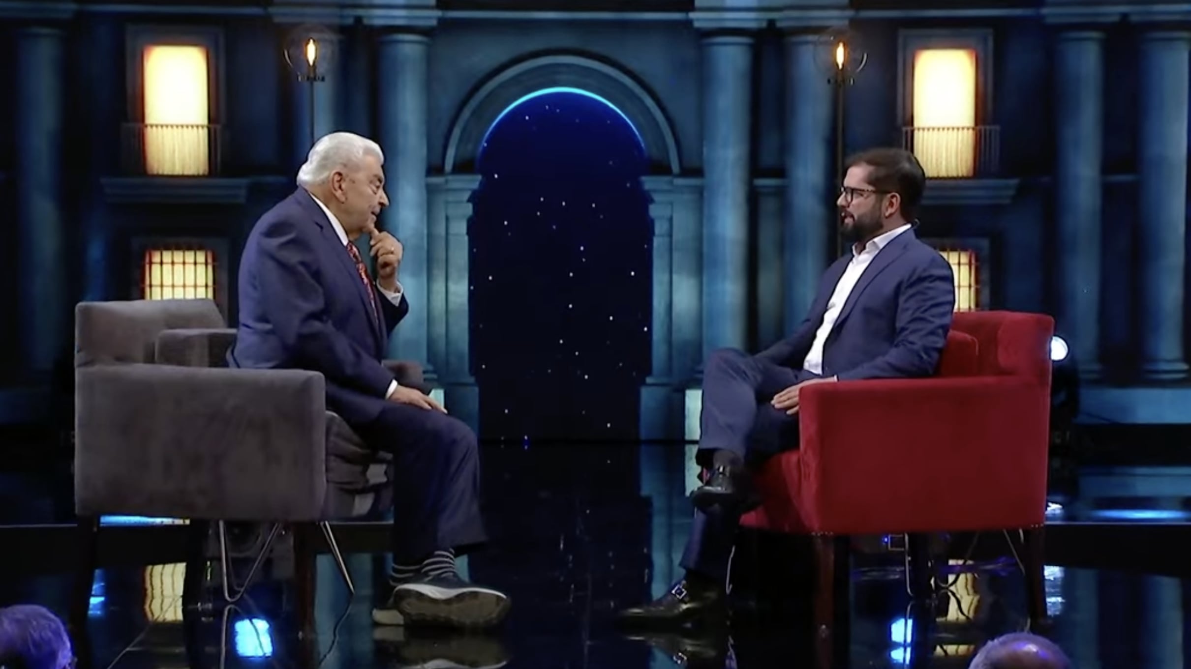 Boric a un día de dejar La Moneda: “Ser presidente es como tener la cordillera en la espalda; algo hermoso, pero muy pesado”