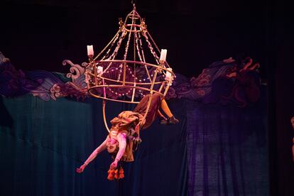 La obra 'Il Concerto de Cirkoqoshka' durante el Festival de Teatro de Manizales (Colombia).