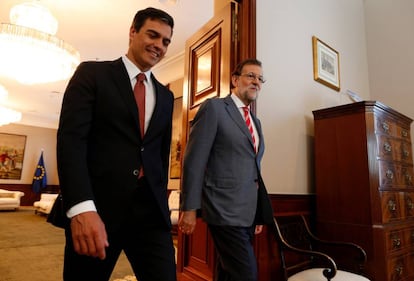 Pedro Sánchez and Mariano Rajoy in Congress in July.