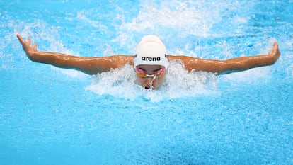 Tokyo 2020 Olympics - Swimming - Women's 100m Butterfly - Heats - Tokyo Aquatics Centre - Tokyo, Japan - July 24, 2021. Yusra Mardini of the Refugee Olympic Team in action REUTERS/Marko Djurica
