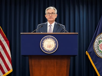 O presidente do Federal Reserve (banco central dos EUA), Jerome Powell, durante sua entrevista coletiva sobre o impacto do coronavírus na economia, nesta quarta-feira em Washington.