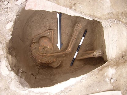 Uno de los cadáveres enterrados en la ciudad de Sidón cuyo genoma ha sido secuenciado.