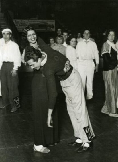 Pareja de un torneo de baile en el Olympia en marzo de 1934.
