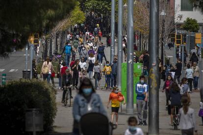 Famílias com crianças em Barcelona.