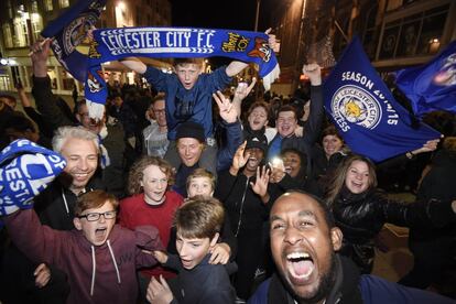 La alegría de los hinchas del Leicester. 