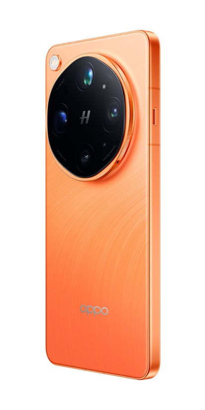 Nuevo OPPO Find X9 Ultra de color naranja