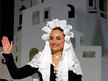 Ana Guillén, 'bellea del foc' de 2004