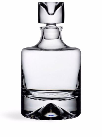 
Este decantador de whisky de la marca Nude es el regalo perfecto para los más sibaritas y aquellos a los que les gusta brindar en los momentos más señalados.
 Precio:  93 euros.