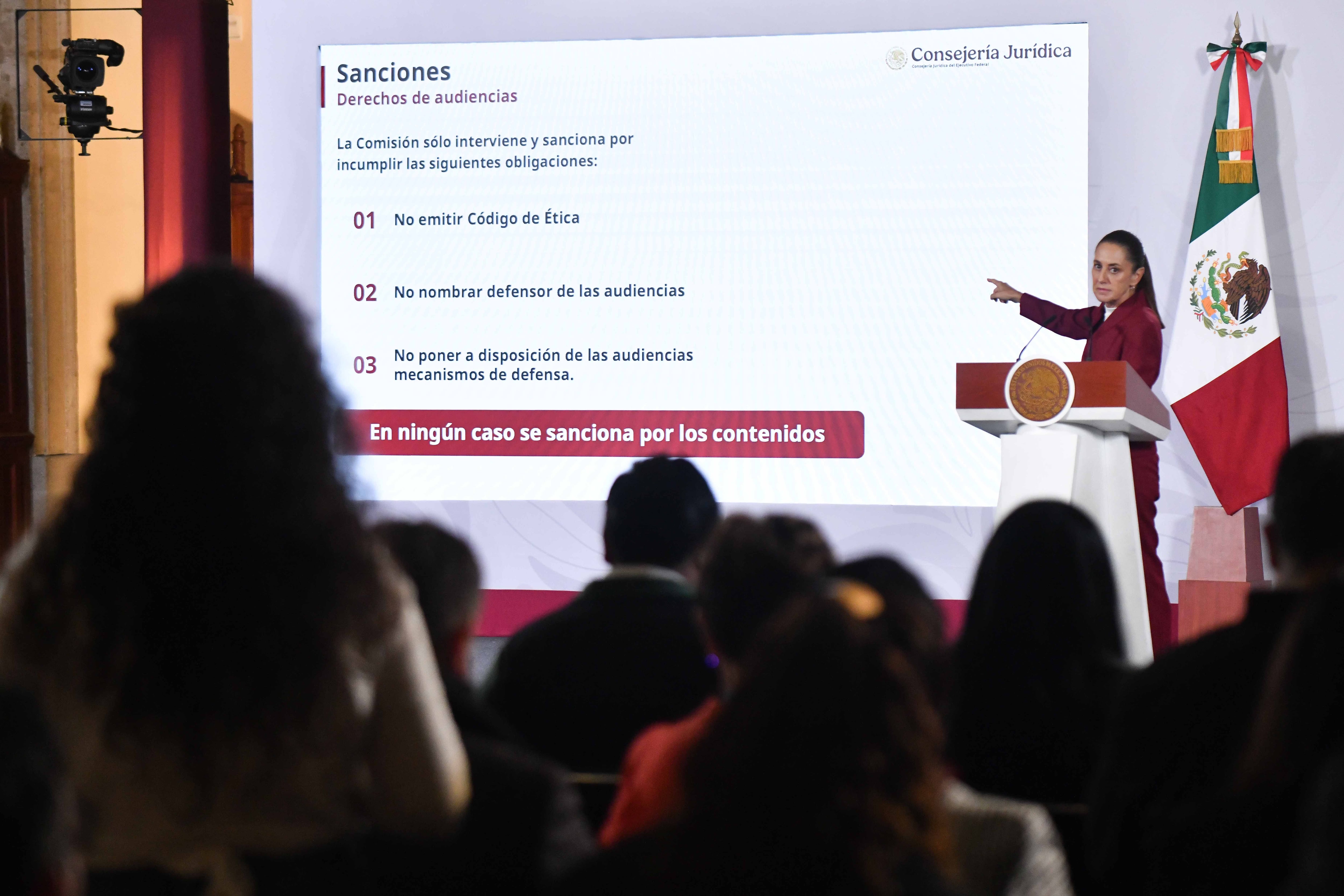 La controversia por los derechos de las audiencias escala al centro del debate político en México