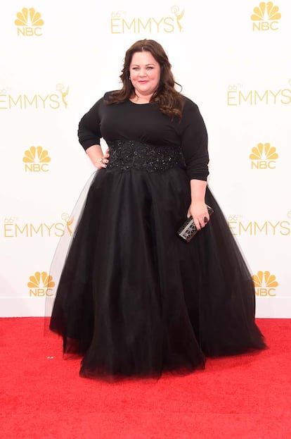 Marchesa firma el total black look de Melissa McCarthy.