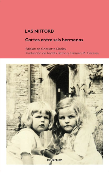 Las Mitford. Cartas entre seis hermanas (Tres hermanas)


 

Antes de las Kardashian, estuvieron las Mitford. Y de qué manera. Si no sabes de qué hablamos, aquí tienes la oportunidad de leer las cartas que se enviaron las hermanas más listas del s. XX.

Nancy (la escritora de biografías históricas), Pamela (la cocinera feliz), Diana (casada con un Guiness y luego con un Sir que se pasó al nazismo), Unity (la nazi que se pegó un tiro), Jessica (la periodista comunista amiguísima de Katharine Graham y autora, entre otros, de Nobles y Rebeldes) y Deborah (duquesa de Devonshire, apolítica y astuta mujer de negocios), todas tienen cabida en esta imperdible recopilación epistolar editada por Charlotte Mosley, nuera de Diana.