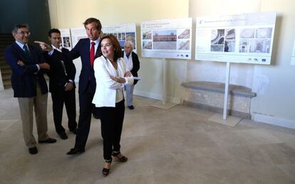 La vicepresidenta Soraya Sáenz de Santamaría, durante su visita ayer al palacio de Boadilla.