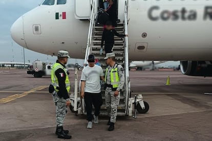 Elementos de la Guardia Nacional en el Aeropuerto Internacional de Guadalajara, el 8 de diciembre de 2024.