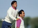 Jose-Maria Olazabal of Spain uses the shoulders of Seve Ballesteros also of Spain to get a better view during the 29th Ryder Cup Matches on 28th September 1991 at Kiawah Island in South Carolina, USA. The USA team defeated Europe with a score of 14.5pts - 13.5pts. (Photo by David Cannon/Getty Images) 