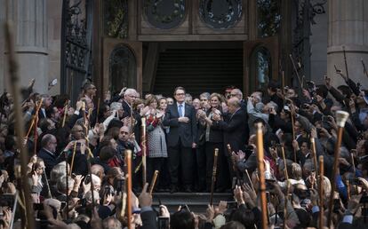 Artur Mas, presidente de la Generalitat de Cataluña, sale del Tribunal Superior de Justicia de Cataluña el 15 de octubre de 2015 tras declarar sobre la organización de la consulta soberanista del 9 de noviembre del año anterior.