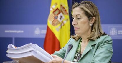 La ministra de Fomento, Ana Pastor.