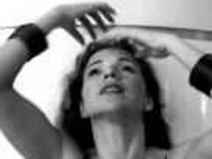 B 35902 (19/Jul/00) -color- Daniela Mercury, cantante, Barcelona. - Foto: Tejederas