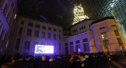 Una sesi&oacute;n del cine de verano de Cibeles.