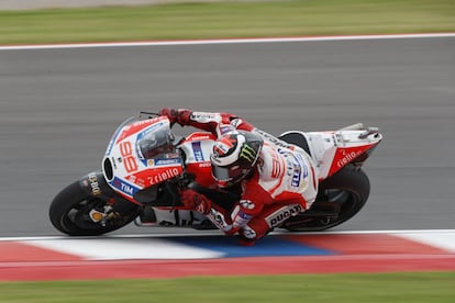 Jorge Lorenzo, en acci&oacute;n en el circuito de Termas. 