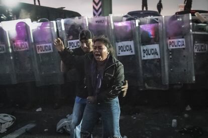 Elementos de la Secretaría de Seguridad Ciudadana impidieron el paso a la Caravana Migrante que pretendía continuar con su andar hasta la Basílica de Guadalupe.