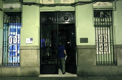 Domicilio donde vivían los dos hermanos hallados muertos en Valencia.