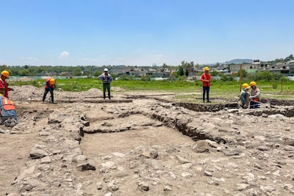 Sitio donde fueron descubiertos vestigios arqueológicos durante la construcción de una tienda Walmart en Tula (Hidalgo).