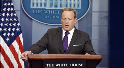 Sean Spicer, porta-voz da Casa Branca, pede demissão