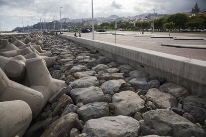 Ampliacóon del puerto de Funchal, que fue construido con los restos de las riadas de 2010.