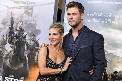 Chris Hemsworth , ator de 'Thor: Ragnarok'. O encarregado de dar vida ao deus do trovão na tela grande estabeleceu sua residência principal em sua terra natal, a Austrália. Chris Hemsworth e Elsa Pataky já investiram o equivalente a 60 milhões de reais entre a compra dos terrenos e a construção de toda uma fortaleza na zona costeira de Byron Bay.