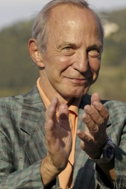 El actor Ben Gazzara posa en el 53 Festival de Cine de San Sebastián, en 2005.