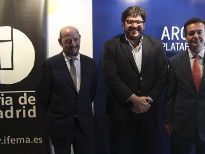 El director de ARCO, Carlos Urroz, el ministro de Cultura Pablo Avelluto y el director de IFEMA, Eduardo L&oacute;pez Puertas, en la presentaci&oacute;n de ARCO 2017 en Buenos Aires.