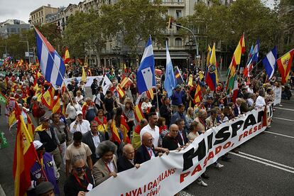 Un momento de la manifestación del 12-O este sábado en Barcelona. / KIKE RINCÓN