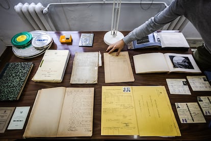 Documentos del Archivo del Museo de la Siderurgia y la Minería, en Sabero (León).