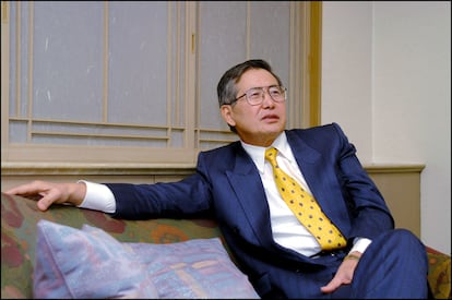 El expresidente peruano Alberto Fujimori en una imagen en el 2000, en un hotel en Tokio.